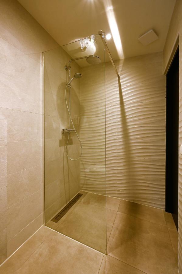 ZEN-bungalow NO 1 met sauna en hottub Rheezerveen Bagian luar foto