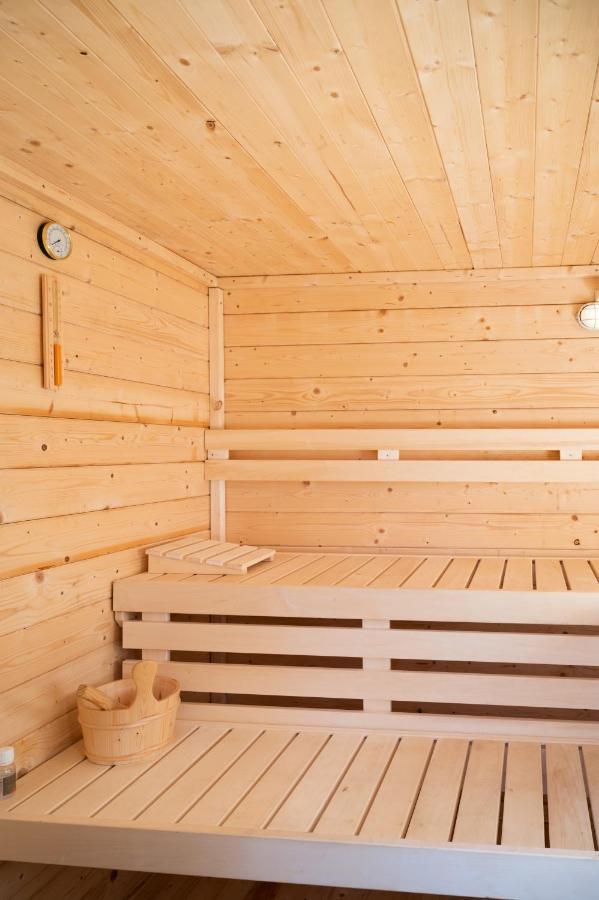 ZEN-bungalow NO 1 met sauna en hottub Rheezerveen Bagian luar foto