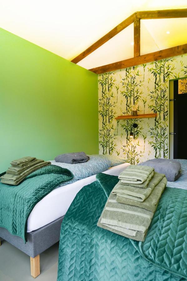 ZEN-bungalow NO 1 met sauna en hottub Rheezerveen Bagian luar foto